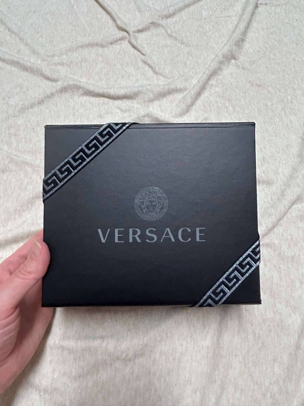 Versace Black La Meduasa Zip Cardholder Pebble Leather Wallet With Boxes Luxury